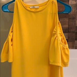 Zara size medium yellow, cold shoulder dress